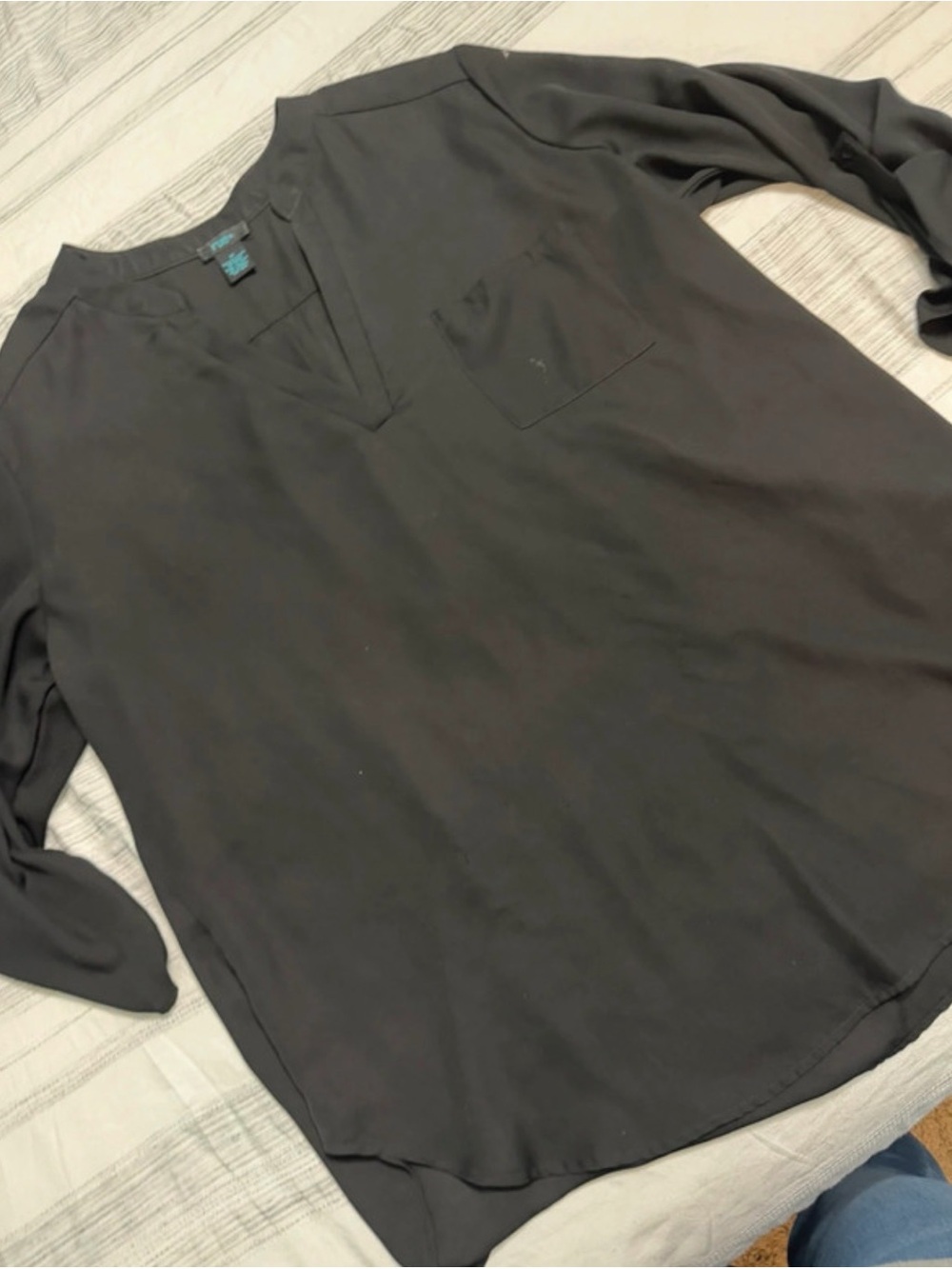 Rue21 Black V-Neck Long Sleeve Women's Blouse